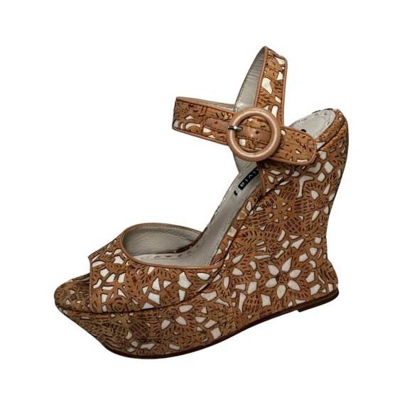 Alice + Olivia Jana Laser Cut Cork Wedge Heel Sandals Size 36.5, 6.5 $350 - Picture 1 of 12